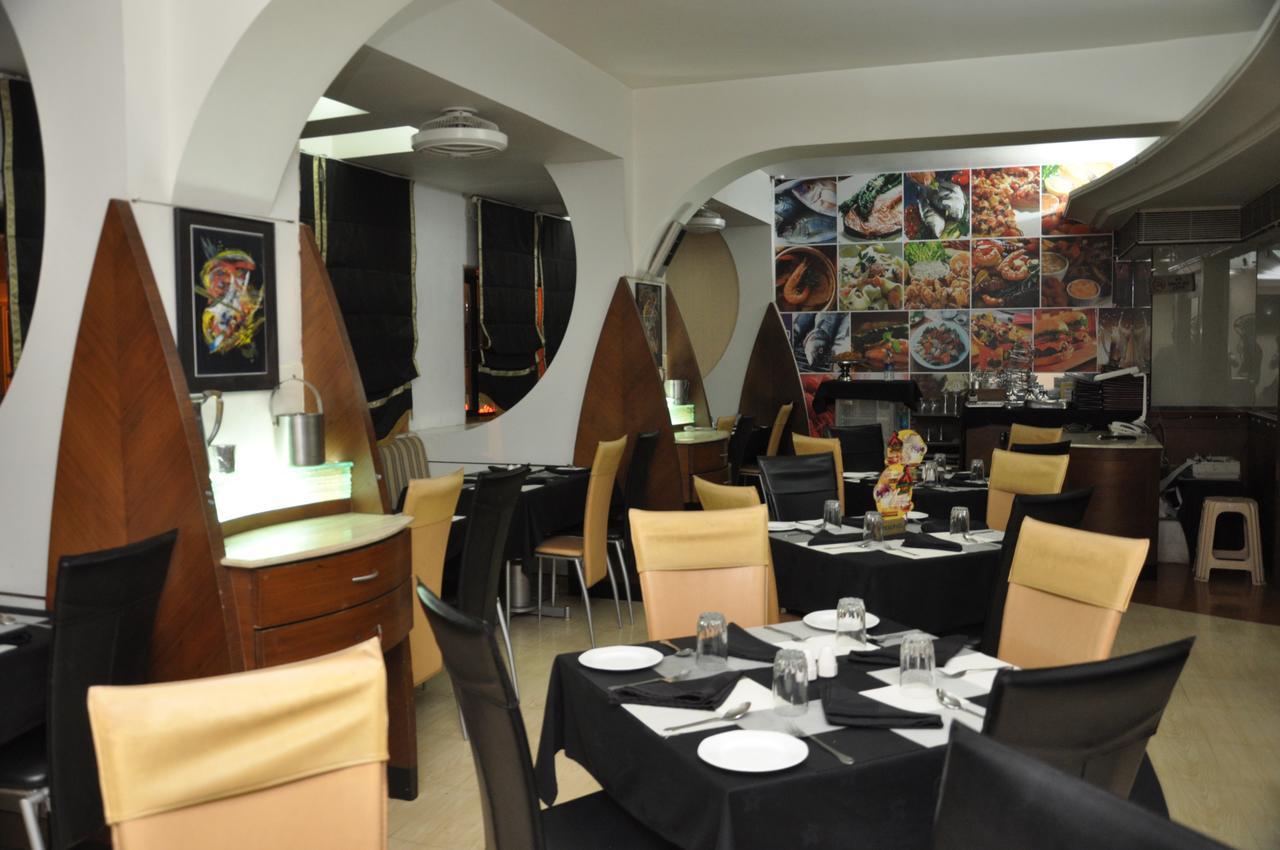 Hotel Gurukripa Daman Bagian luar foto
