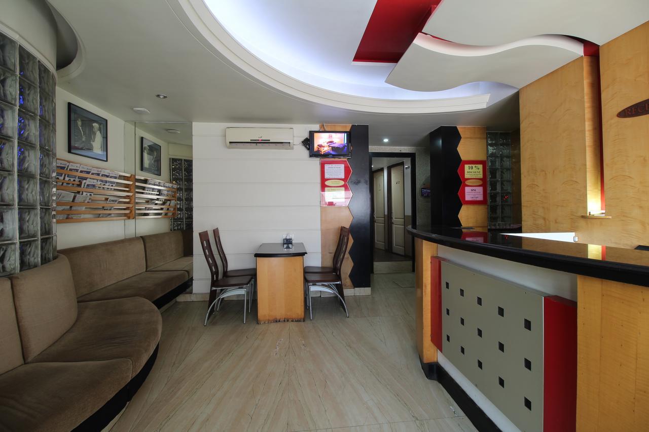 Hotel Gurukripa Daman Bagian luar foto