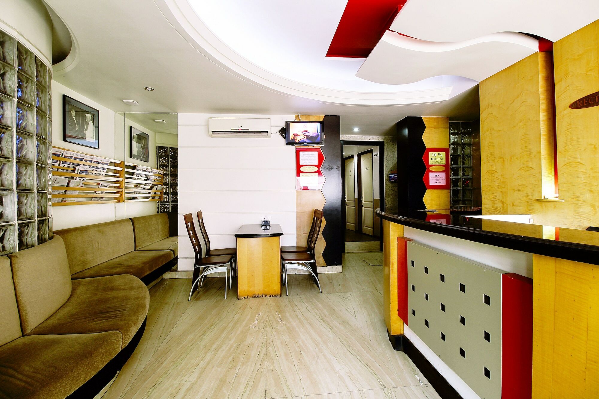 Hotel Gurukripa Daman Bagian luar foto